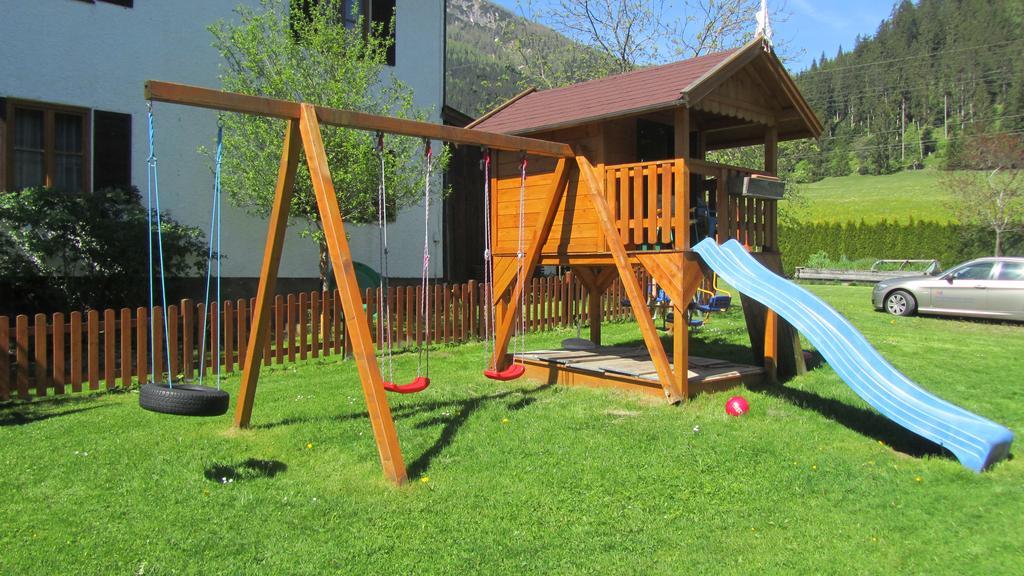 Large Cozy Apartment Grubweg 130 Qm Sankt Martin am Tennengebirge Exterior photo